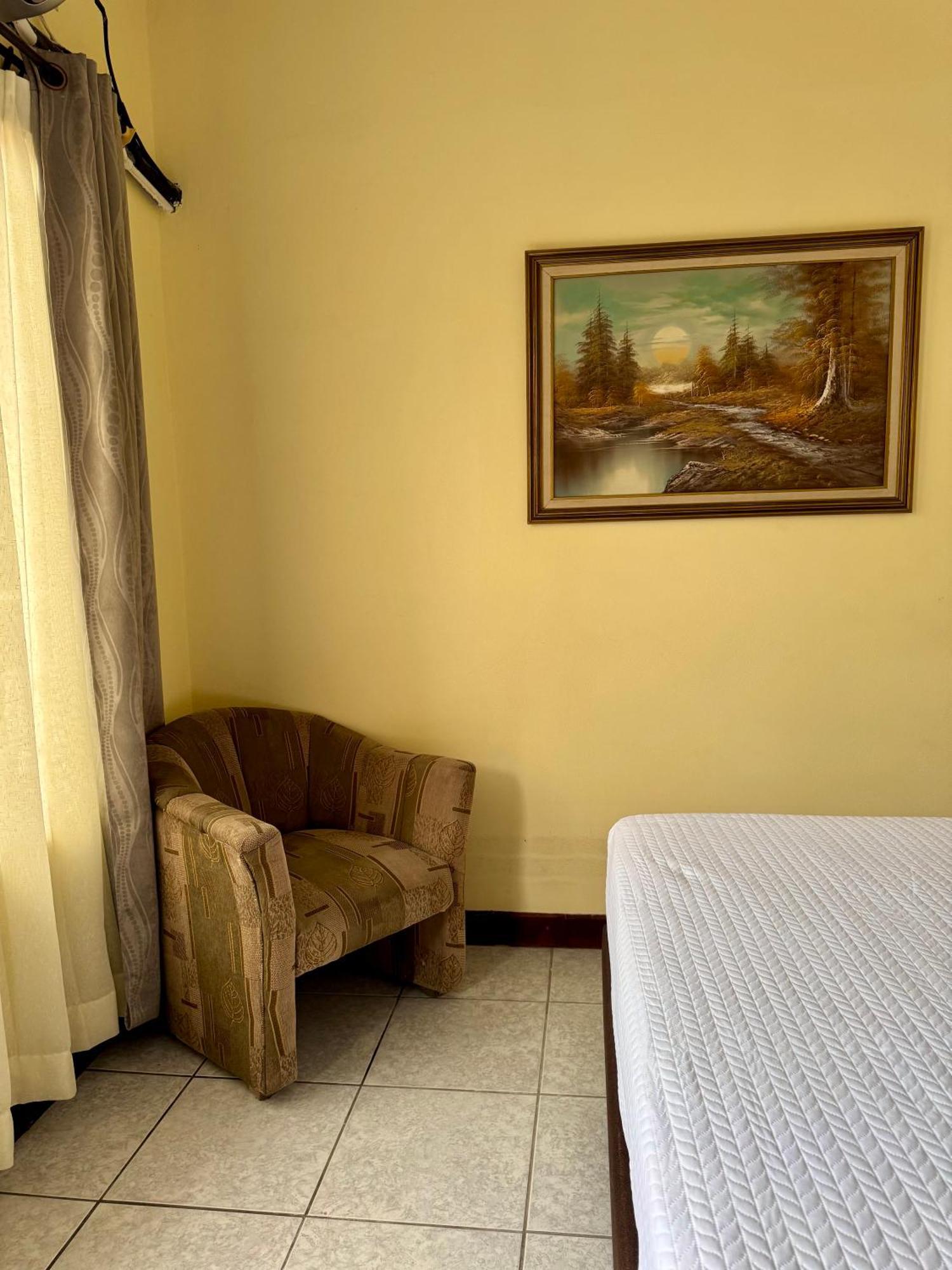 Hotel Malinche Quepos Eksteriør bilde
