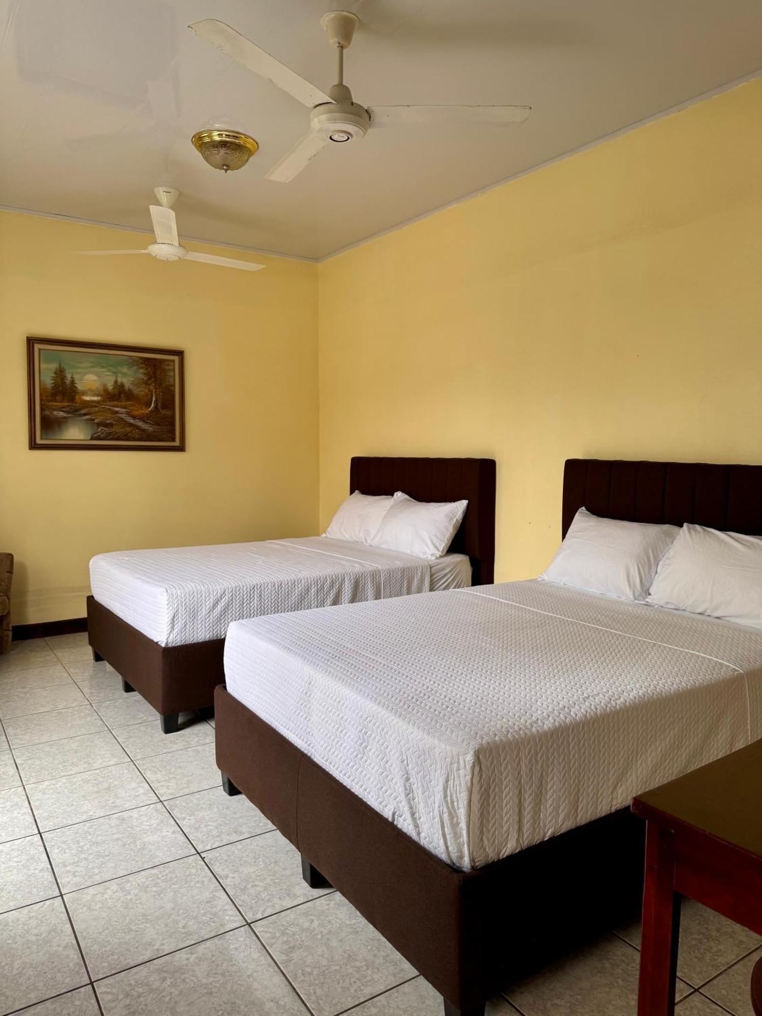 Hotel Malinche Quepos Eksteriør bilde